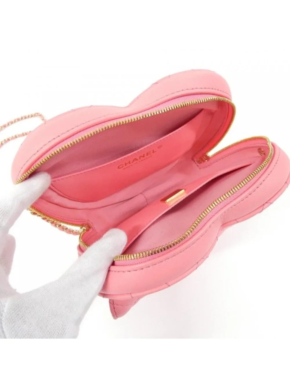 Chanel Shoulder Bag Pink